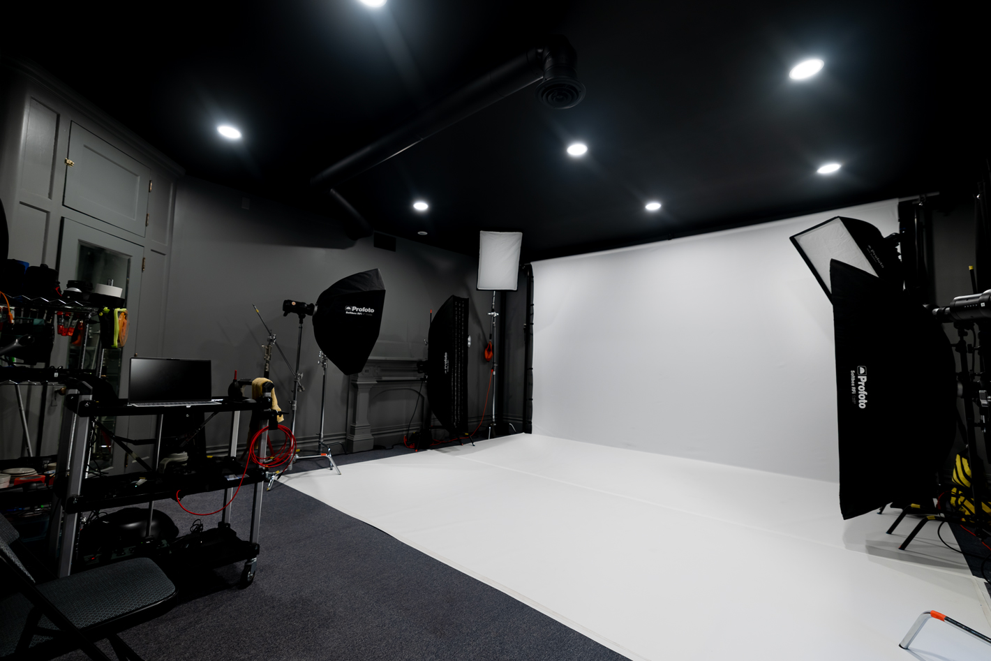 Wide view of the shooting studio and workstation